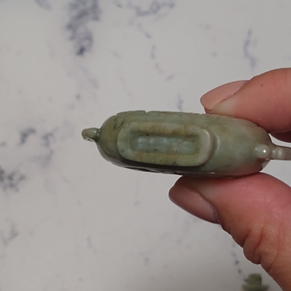 Antique Carved Stone Snuff Bottle - Picture 7 of 8